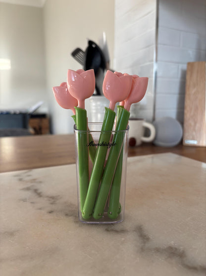 Pink Tulip Bag Resealing Clips & Magnetic Holder
